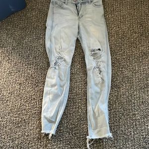 Really nice jeans so cute